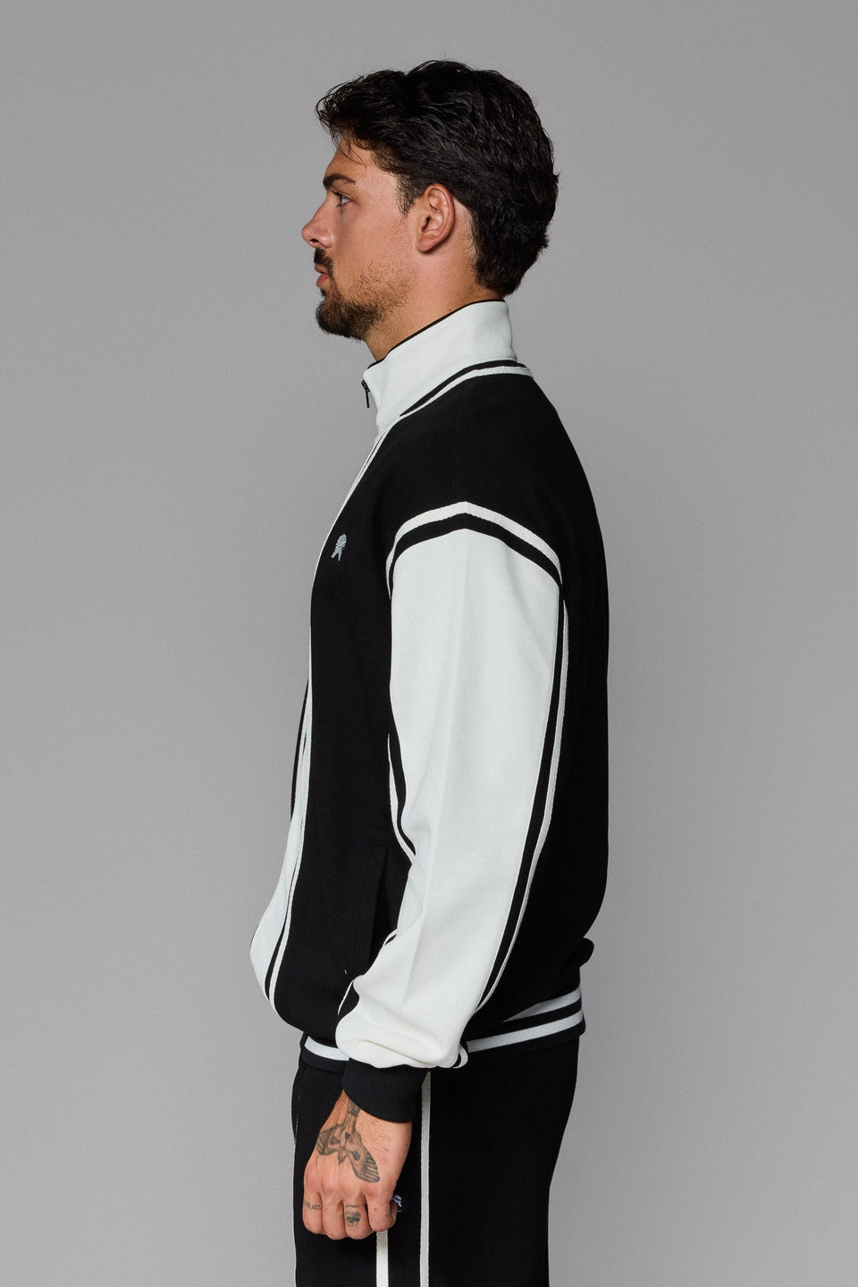 Culture Zipped Jacket - Black