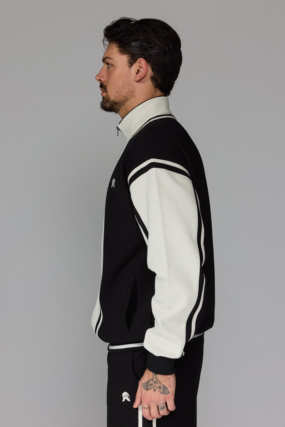 Culture Zipped Jacket - Black