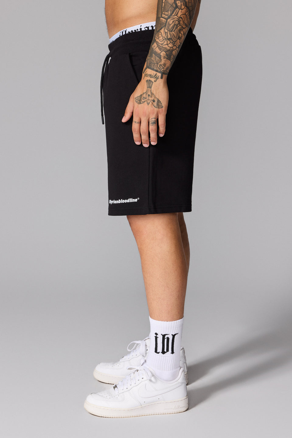 S26 Illyrian Shorts - Black