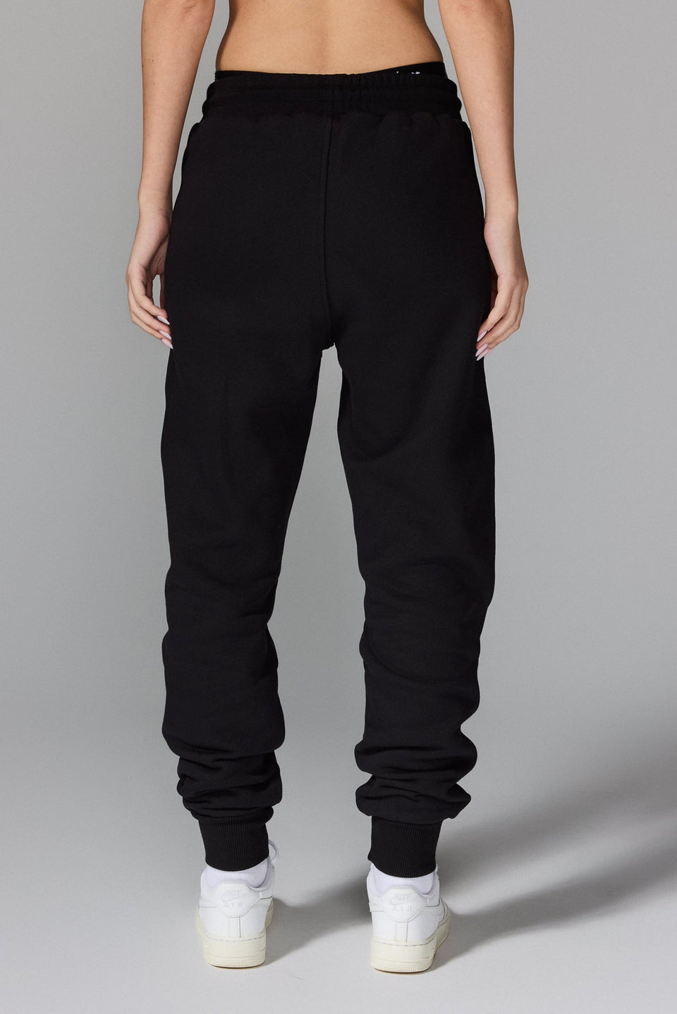 Illyrian Signature Joggers - Black