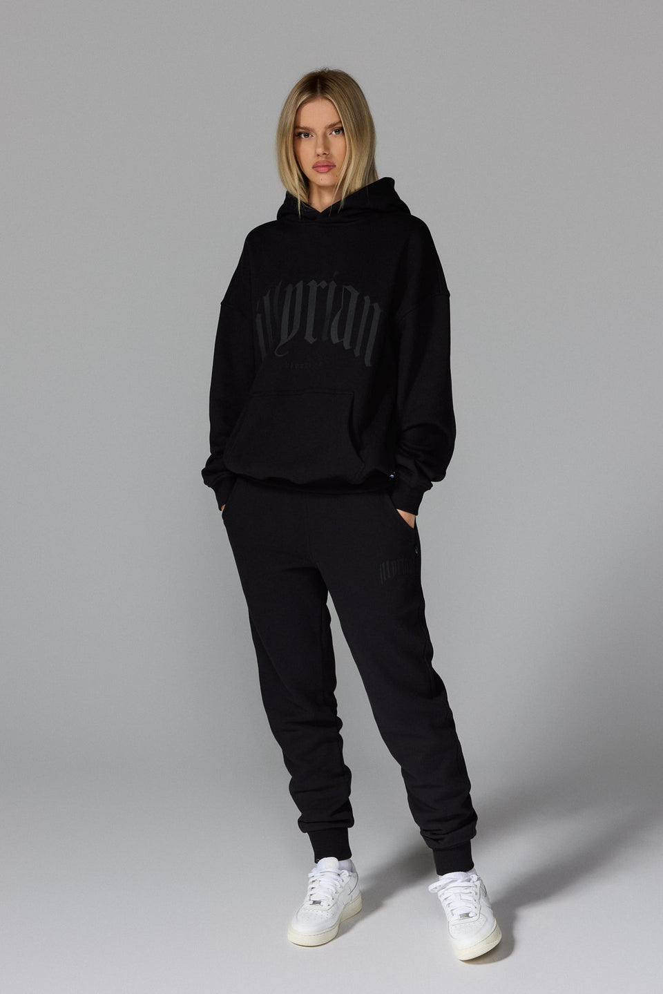 Illyrian Signature Joggers - Black