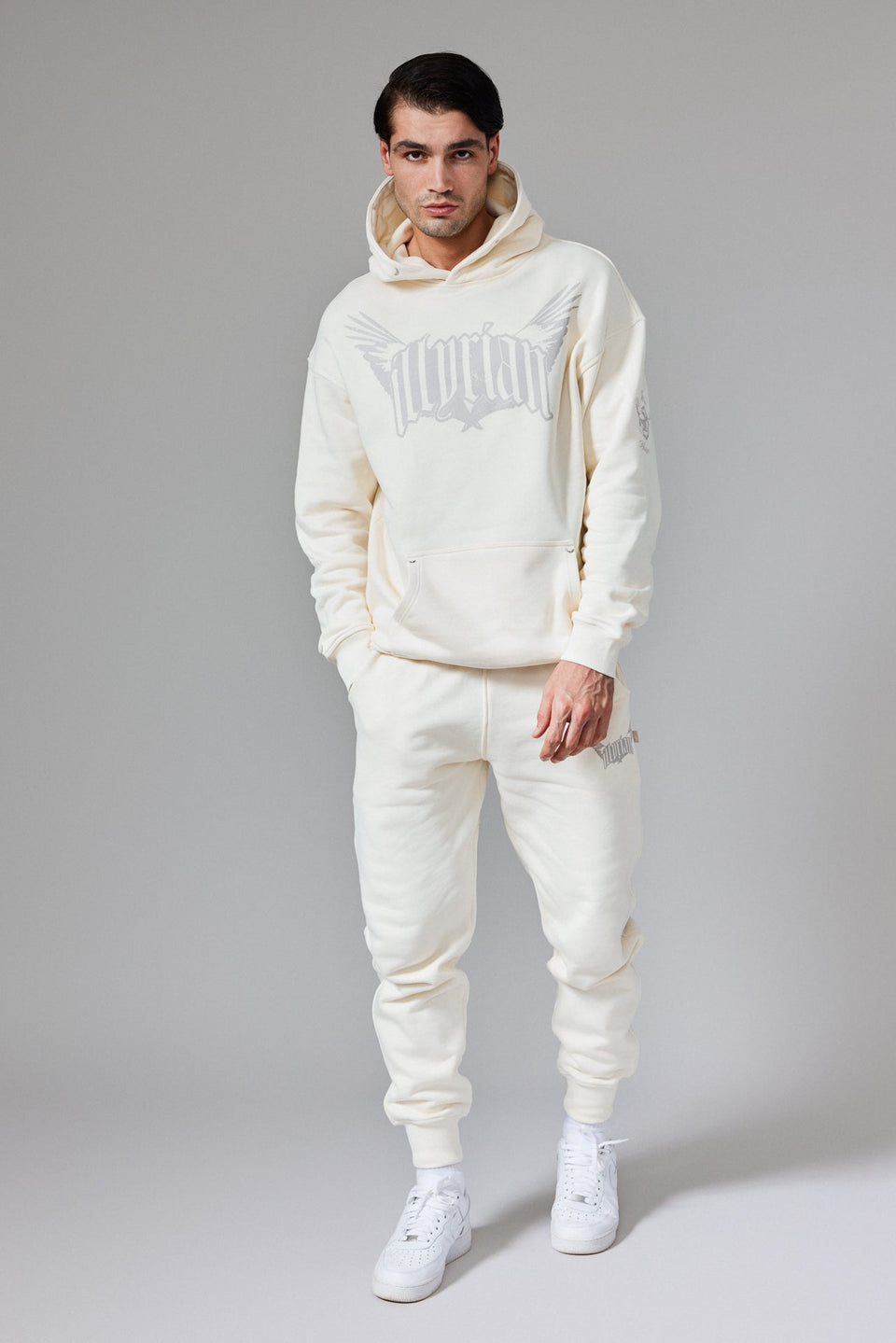 Illyrian Wings Joggers - White