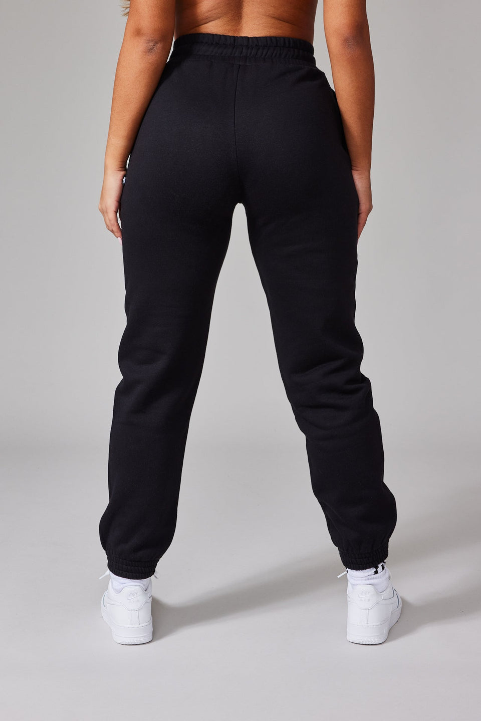 Illyrian Women's Joggers - Black