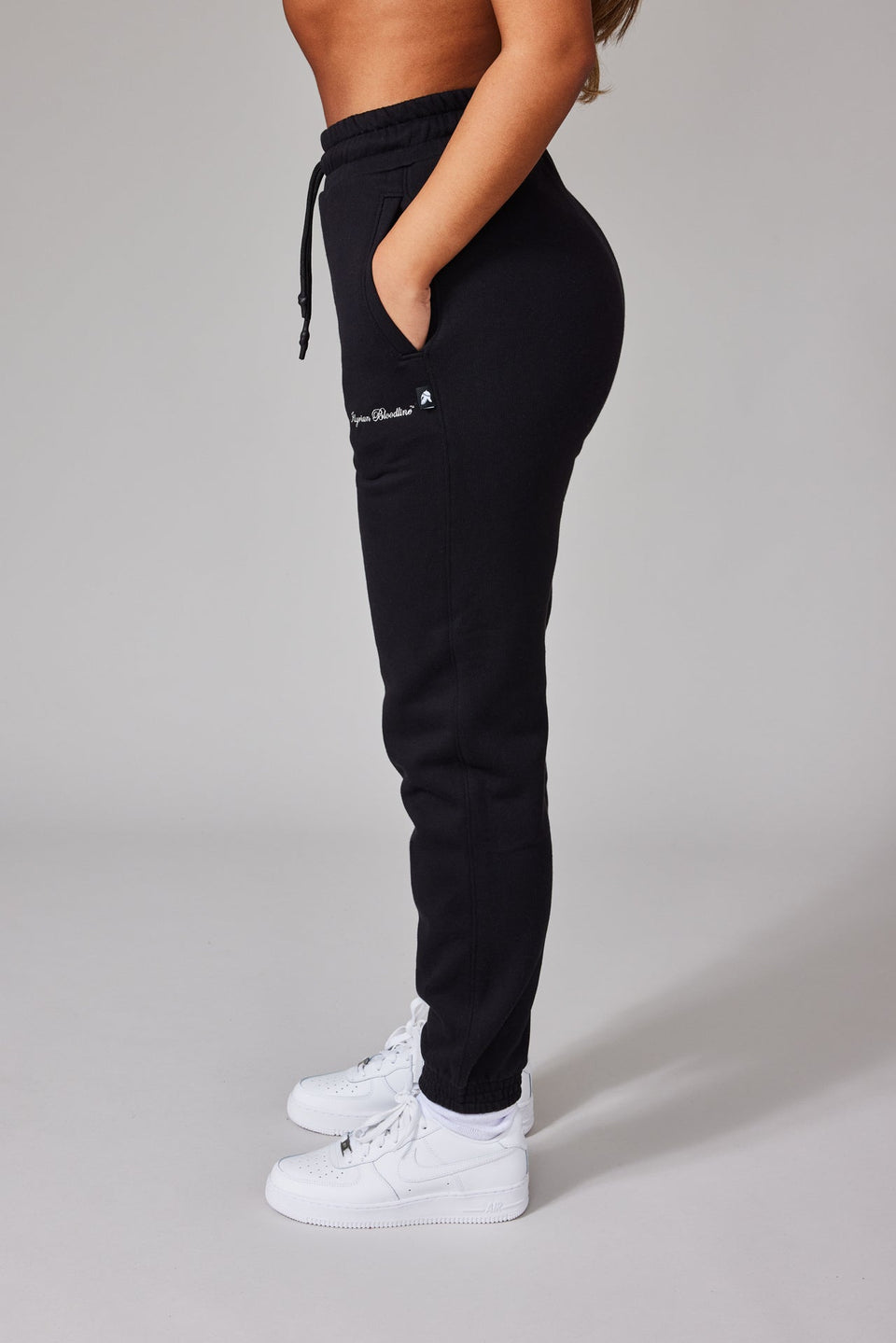 Illyrian Women's Joggers - Black