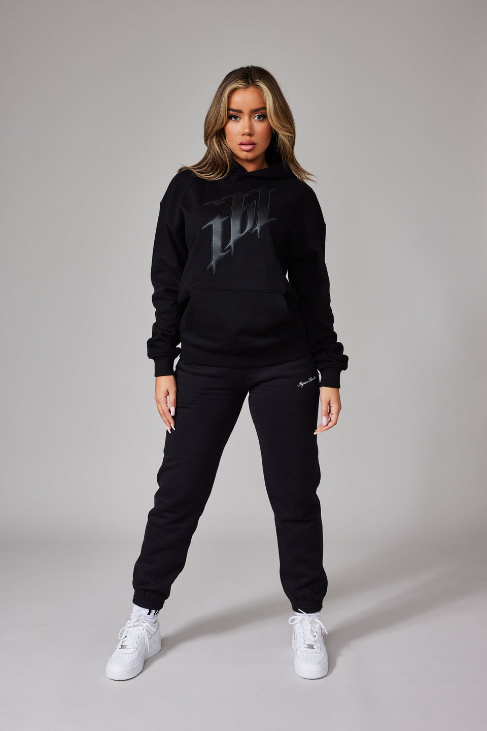 Illyrian Women's Joggers - Black