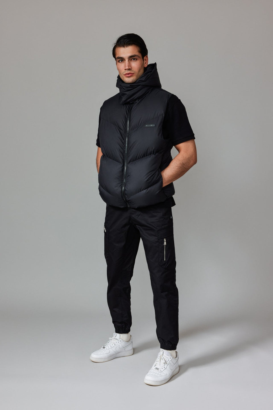 Bloodline Zipped Vest - Black